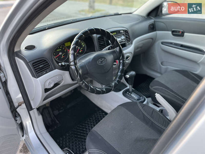 Седан Hyundai Accent 2008 в Миколаєві