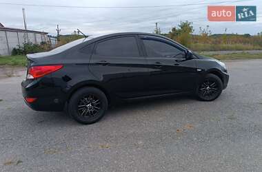 Седан Hyundai Accent 2013 в 