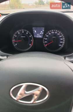 Седан Hyundai Accent 2013 в 
