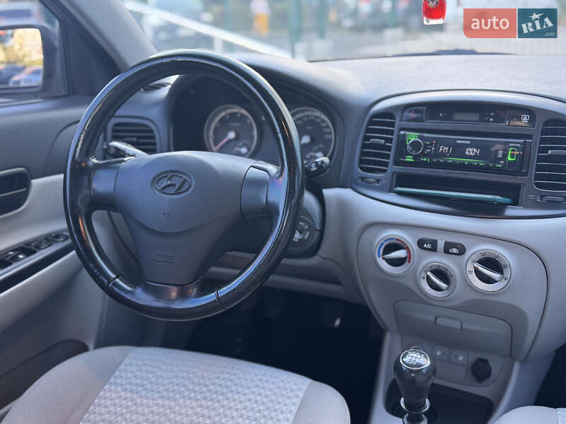 Седан Hyundai Accent 2008 в Одессе