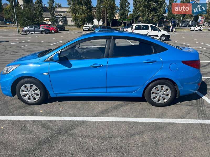 Седан Hyundai Accent 2018 в Киеве