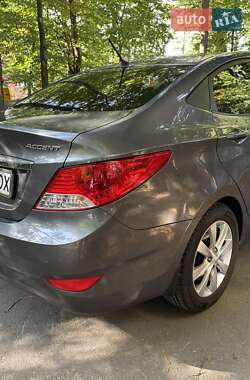Седан Hyundai Accent 2012 в 