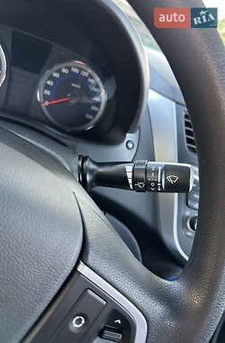 Седан Hyundai Accent 2016 в 