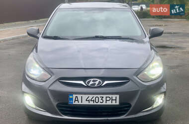 Седан Hyundai Accent 2011 в Коростене