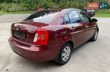Седан Hyundai Accent 2010 в 