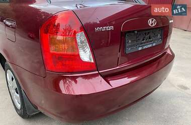 Седан Hyundai Accent 2010 в 