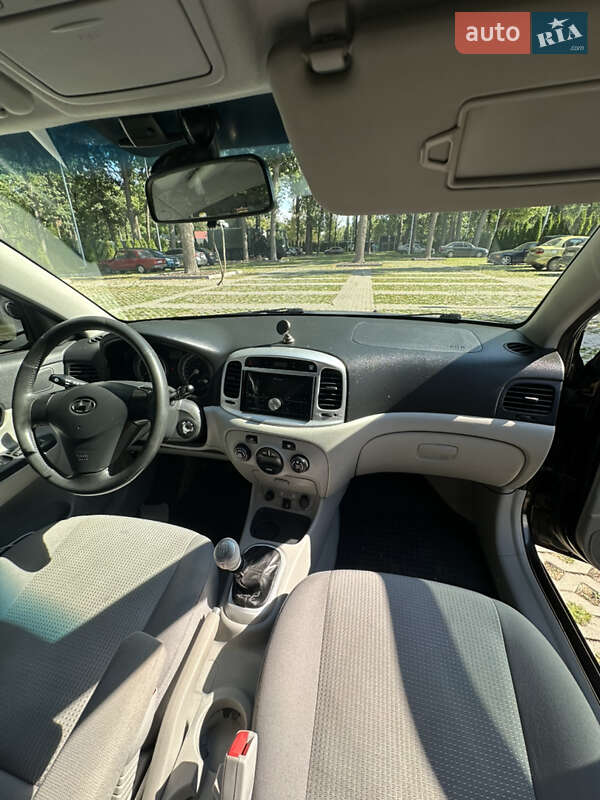 Седан Hyundai Accent 2008 в Харкові