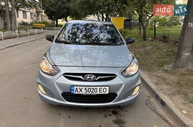 Седан Hyundai Accent 2011 в 