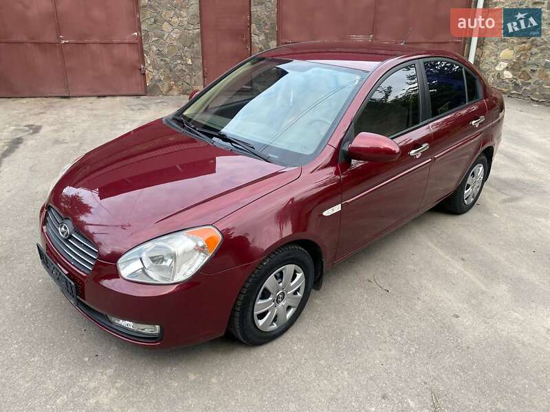 Седан Hyundai Accent 2010 в Виннице