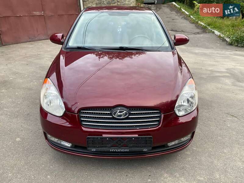 Седан Hyundai Accent 2010 в Виннице
