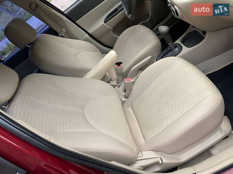 Седан Hyundai Accent 2010 в Виннице
