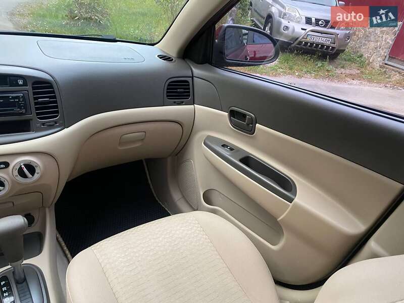 Седан Hyundai Accent 2010 в Виннице