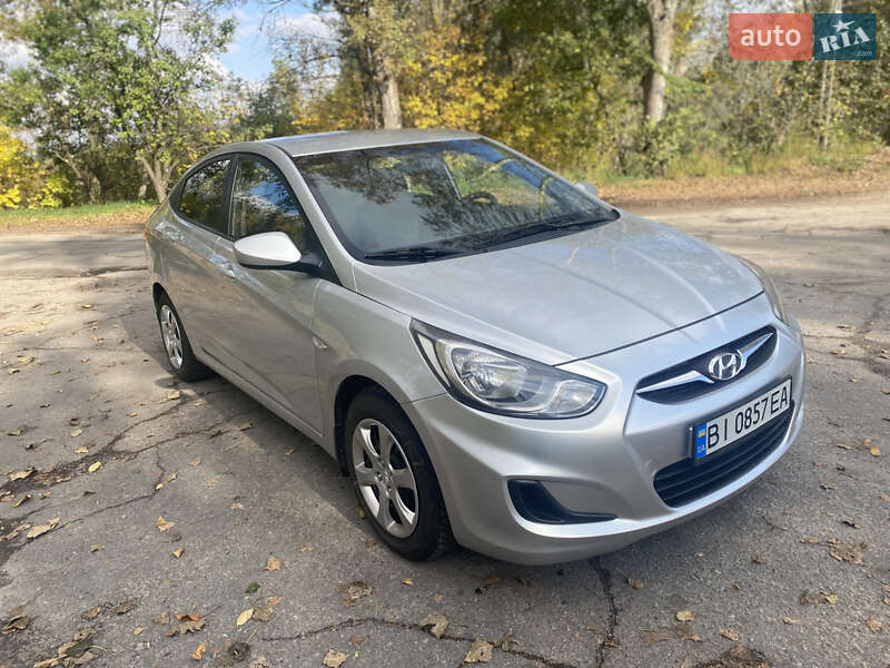 Седан Hyundai Accent 2011 в Кременчуге