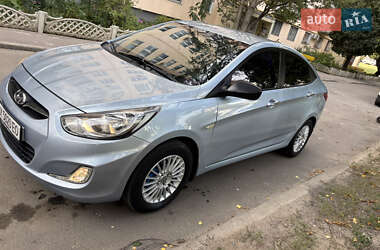 Седан Hyundai Accent 2011 в 