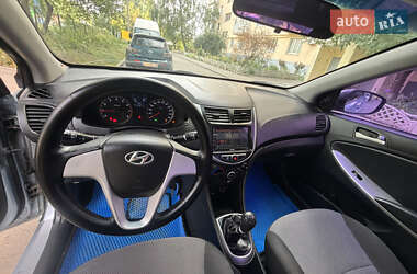Седан Hyundai Accent 2011 в 