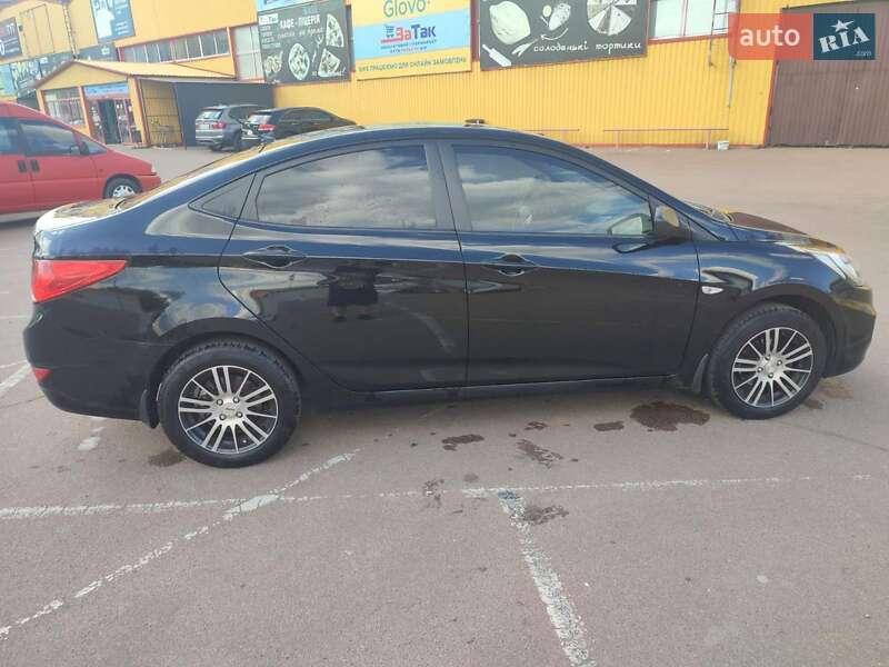 Седан Hyundai Accent 2012 в Житомире
