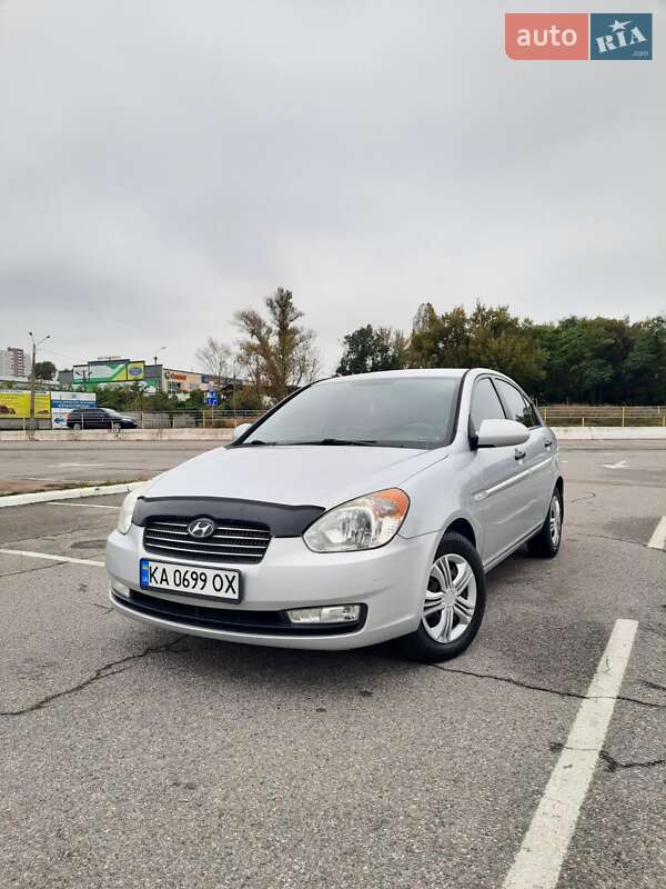 Седан Hyundai Accent 2008 в Киеве