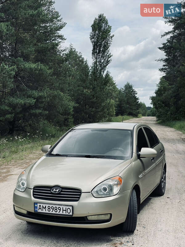 Седан Hyundai Accent 2008 в Попельне