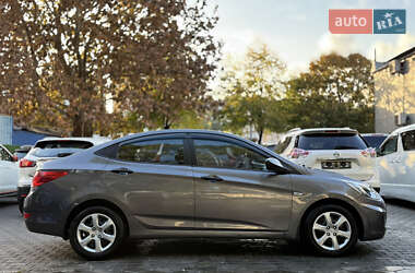 Седан Hyundai Accent 2011 в 