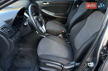 Седан Hyundai Accent 2011 в 