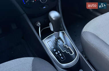 Седан Hyundai Accent 2011 в 