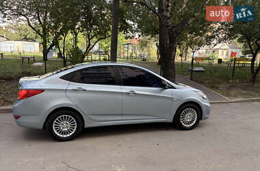 Седан Hyundai Accent 2011 в 