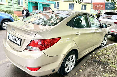 Седан Hyundai Accent 2011 в 