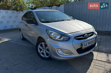 Седан Hyundai Accent 2011 в 