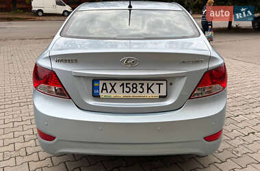 Седан Hyundai Accent 2011 в 
