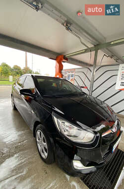 Седан Hyundai Accent 2011 в 