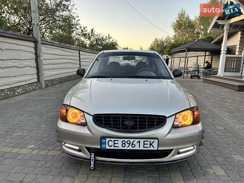 Седан Hyundai Accent 2002 в Черновцах