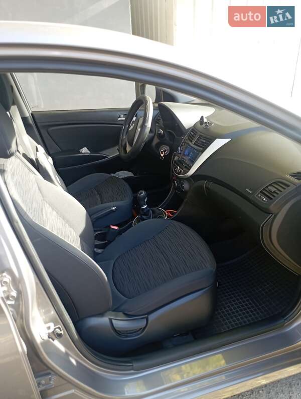 Седан Hyundai Accent 2017 в Одессе