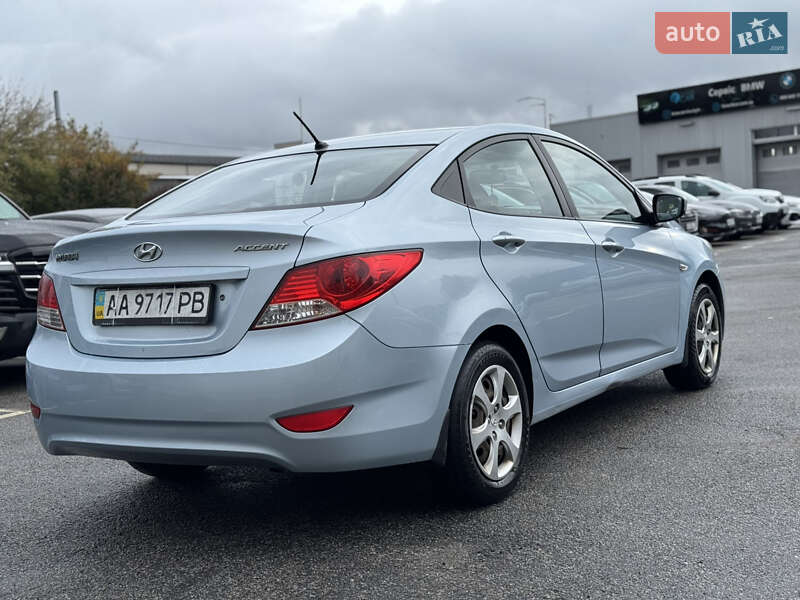 Седан Hyundai Accent 2012 в Киеве