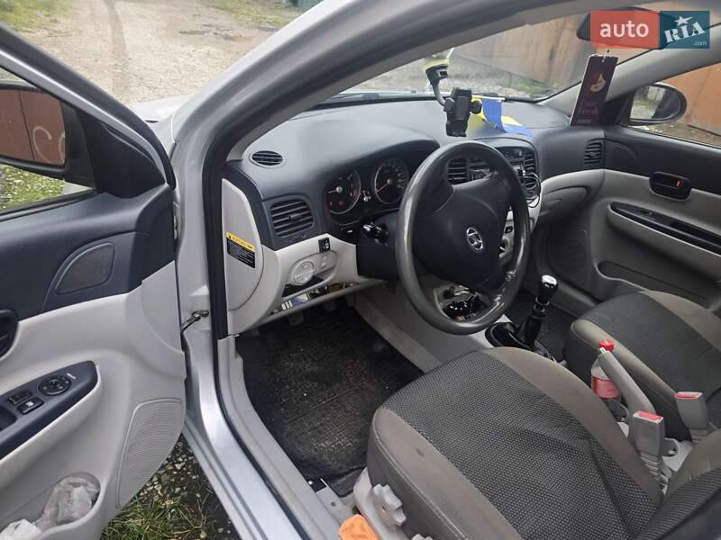 Седан Hyundai Accent 2007 в Ивано-Франковске