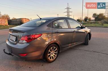 Седан Hyundai Accent 2013 в 