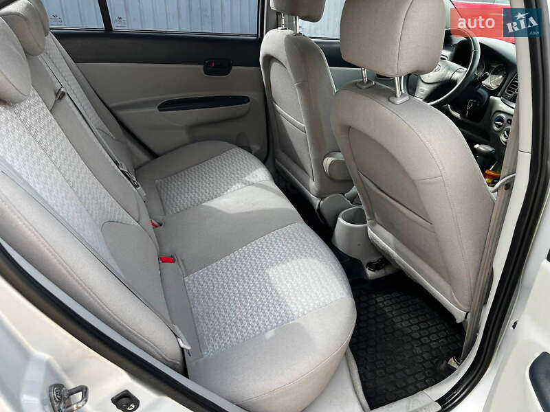 Седан Hyundai Accent 2007 в Днепре
