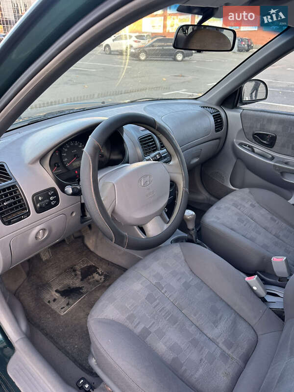 Лифтбек Hyundai Accent 2003 в Броварах