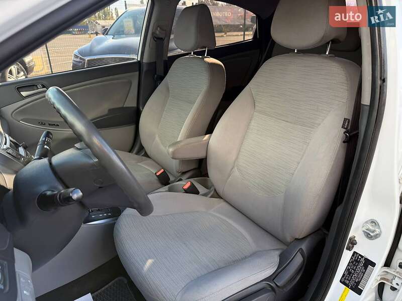 Седан Hyundai Accent 2016 в Одессе
