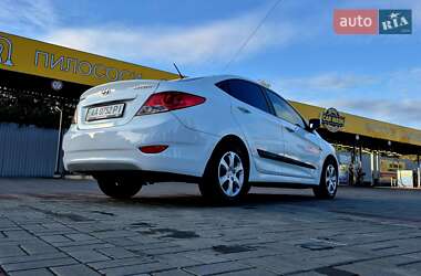 Седан Hyundai Accent 2013 в 