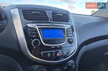 Седан Hyundai Accent 2013 в 