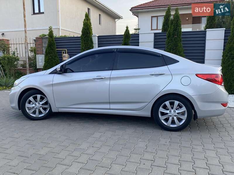Седан Hyundai Accent 2016 в Одессе