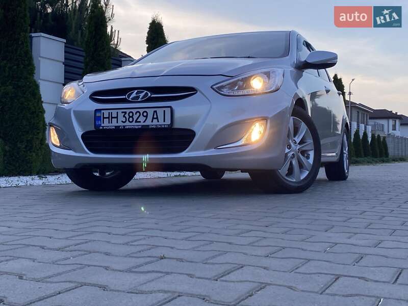 Седан Hyundai Accent 2016 в Одессе