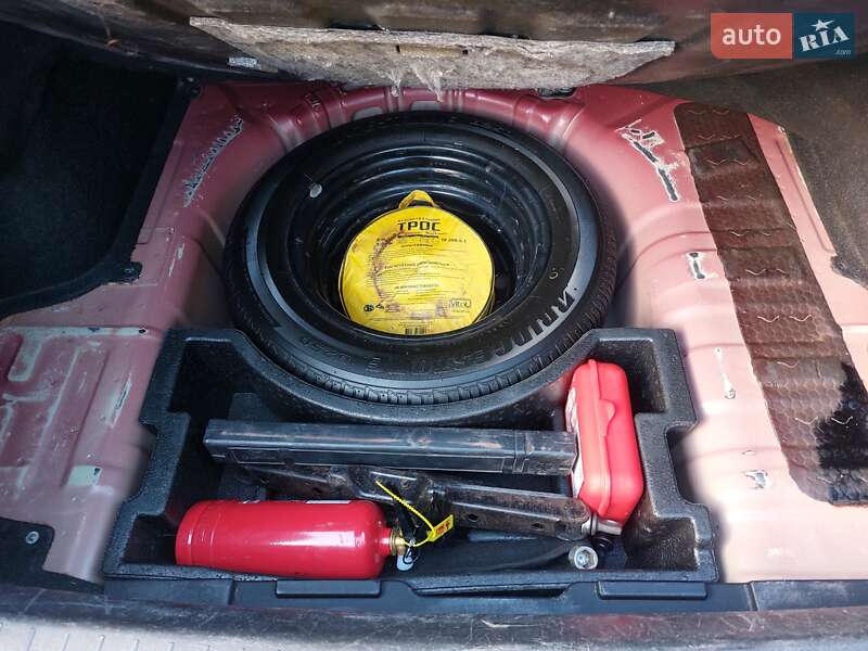 Седан Hyundai Accent 2008 в Кицмани фото 22 Седан Hyundai Accent 2008 в Кицмани