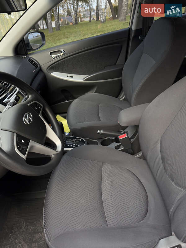 Седан Hyundai Accent 2012 в Житомире