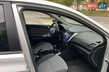 Седан Hyundai Accent 2013 в 