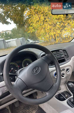 Седан Hyundai Accent 2009 в 
