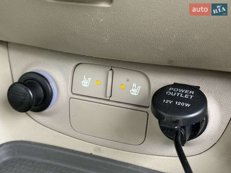 Седан Hyundai Accent 2008 в Киеве