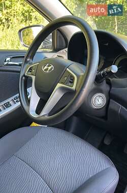 Седан Hyundai Accent 2013 в  фото 25 Седан Hyundai Accent 2013 в