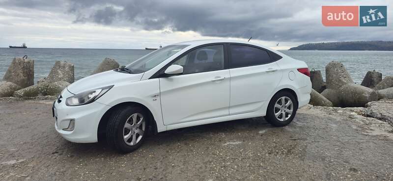 Седан Hyundai Accent 2011 в Одессе