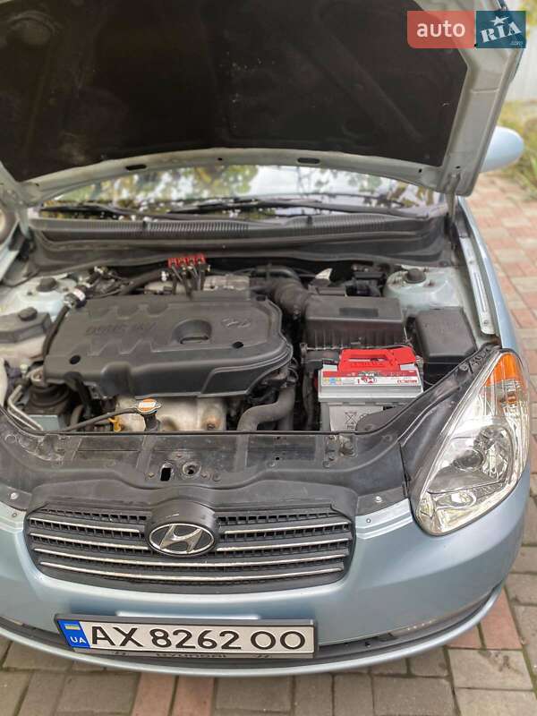 Седан Hyundai Accent 2009 в Лозовой